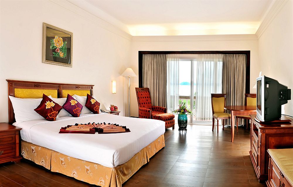 Royal Villas Halong Ha Long Exterior foto